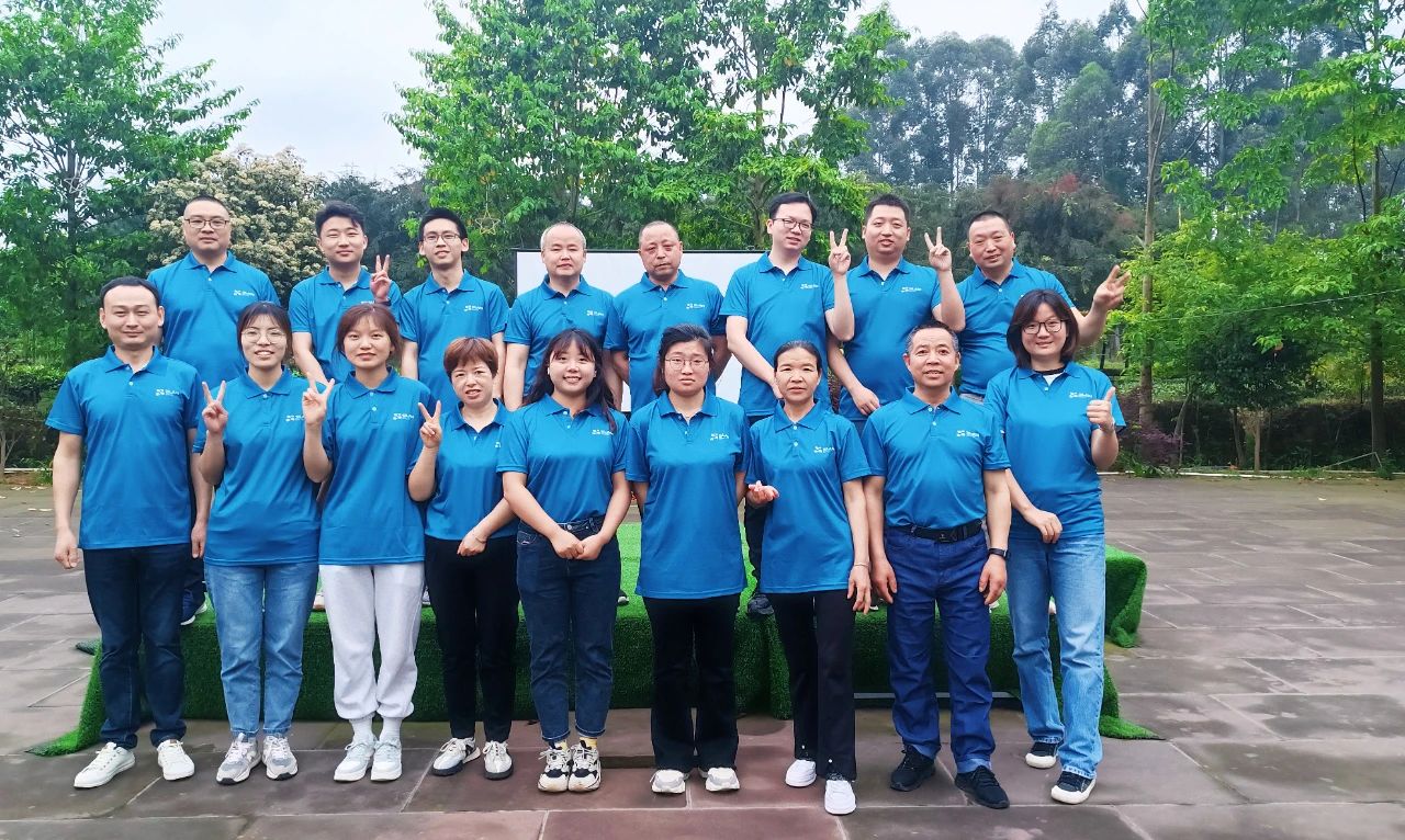 思來團建日 | 我們各自攀登，于更高處相逢！